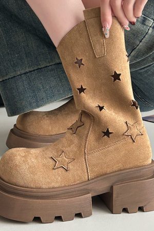Cute Everyday Outfits, Outfit Inspo Casual Star Cut-Out Platform Boots