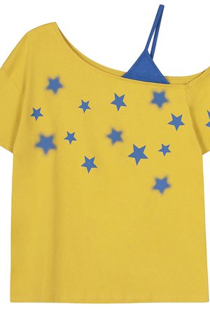 Cute Everyday Outfits, Outfit Inspo Casual Star Girl Off Shoulder Graphic Tee