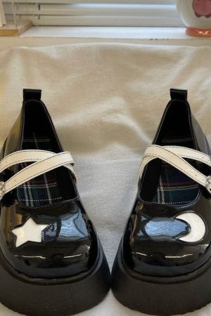 Cute Everyday Outfits, Outfit Inspo Casual Star & Moon Platform Sandals