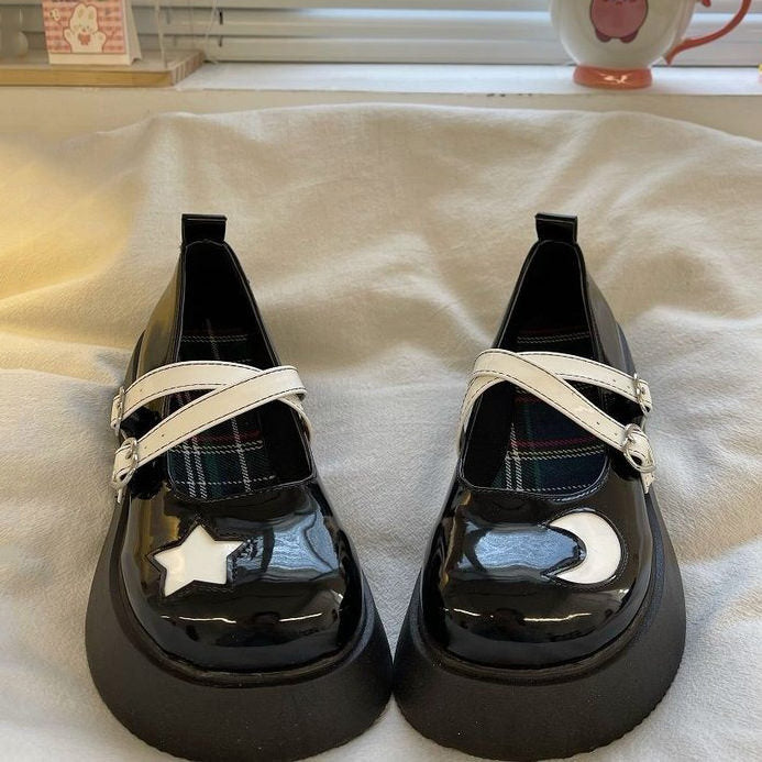 Cute Everyday Outfits, Outfit Inspo Casual Star & Moon Platform Sandals Cute Everyday Outfits, Outfit Inspo Casual Star & Moon Platform Sandals