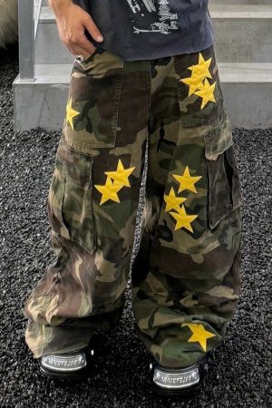 Cute Everyday Outfits, Outfit Inspo Casual Star Patch Camo Cargo Pants