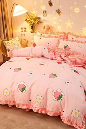 Cute Everyday Outfits, Outfit Inspo Casual Strawberry Aesthetic Bedding Set 🍓