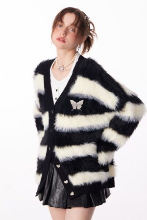 Cute Everyday Outfits, Outfit Inspo Casual Striped Fuzzy Butterfly Cardigan