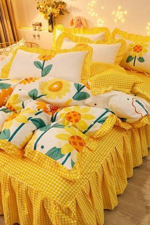 Cute Everyday Outfits, Outfit Inspo Casual Sunflowers Aesthetic Bedding Set