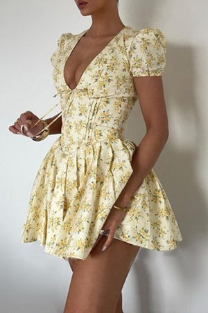 Cute Everyday Outfits, Outfit Inspo Casual Sunny Afternoon Cottagecore Floral Dress