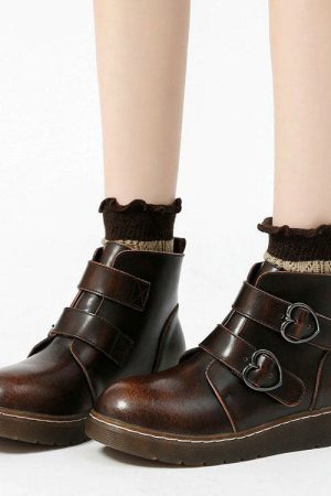 Cute Everyday Outfits, Outfit Inspo Casual Teen Craft Heart Buckle Boots