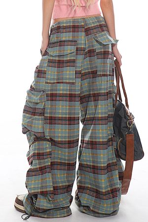 Cute Everyday Outfits, Outfit Inspo Casual Teen Spirit Plaid Cargo Pants