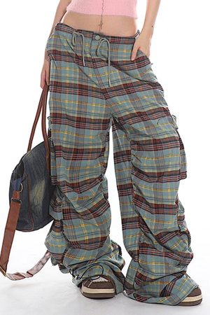 Cute Everyday Outfits, Outfit Inspo Casual Teen Spirit Plaid Cargo Pants