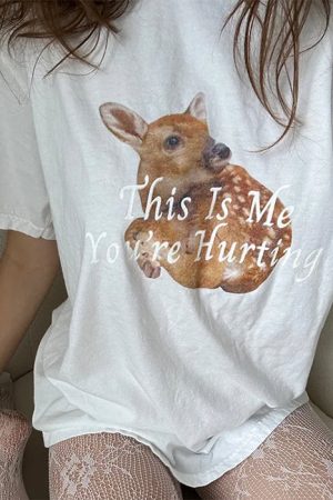 Cute Everyday Outfits, Outfit Inspo Casual This Is Me You're Hurting Graphic T-Shirt