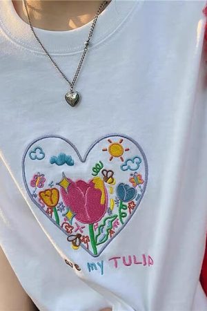 Cute Everyday Outfits, Outfit Inspo Casual Tulip Embroidery Aesthetic T-Shirt
