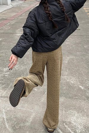 Cute Everyday Outfits, Outfit Inspo Casual Vintage Aesthetic Floral Print Cord Pants