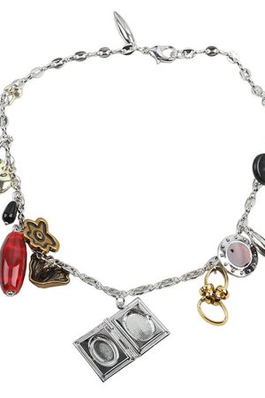 Cute Everyday Outfits, Outfit Inspo Casual Vintage Inspired Charm Necklace