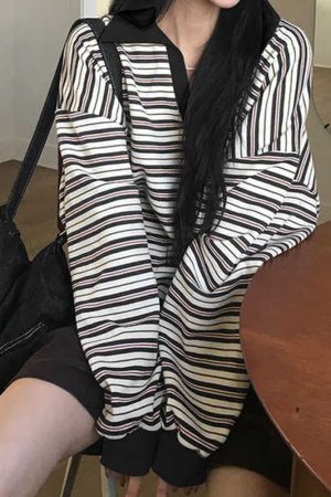 Cute Everyday Outfits, Outfit Inspo Casual Vintage Stripe Polo Sweatshirt