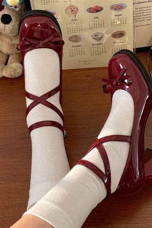 Cute Everyday Outfits, Outfit Inspo Casual Vintage Style Lacquered Mary Janes