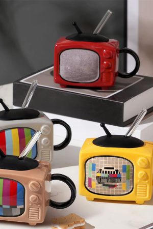 Cute Everyday Outfits, Outfit Inspo Casual Vintage TV Ceramic Mug
