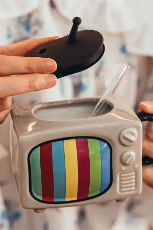 Cute Everyday Outfits, Outfit Inspo Casual Vintage TV Ceramic Mug