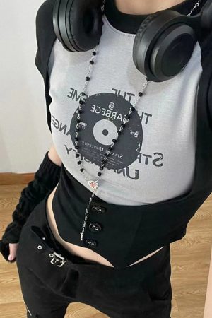 Cute Everyday Outfits, Outfit Inspo Casual Vinyl Print Crop Top