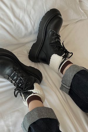 Cute Everyday Outfits, Outfit Inspo Casual Warm Sheepskin Ankle Boots