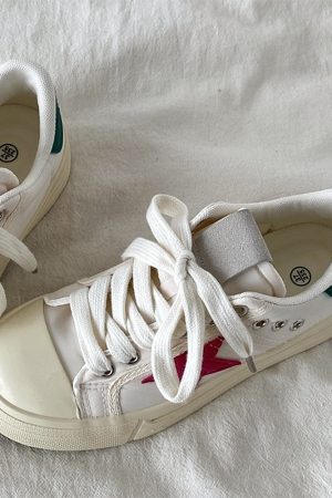 Cute Everyday Outfits, Outfit Inspo Casual White & Red Star Sneakers