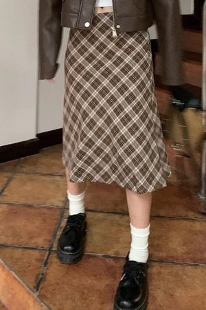 Cute Everyday Outfits, Outfit Inspo Casual Worry Less Brown Plaid Midi Skirt