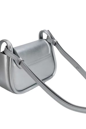 Cute Everyday Outfits, Outfit Inspo Casual Y2K Aesthetic Heart Bag