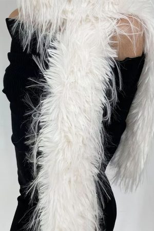 Cute Everyday Outfits, Outfit Inspo Casual Y2K Faux Fur Long Fluffy Scarf