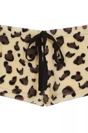 Cute Everyday Outfits, Outfit Inspo Casual Y2K Leopard Fuzzy Mini Shorts