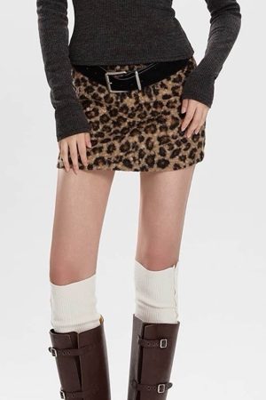 Cute Everyday Outfits, Outfit Inspo Casual Y2K Leopard Fuzzy Mini Skirt