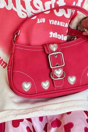 Cute Everyday Outfits, Outfit Inspo Casual Y2K Pearl Heart Bag