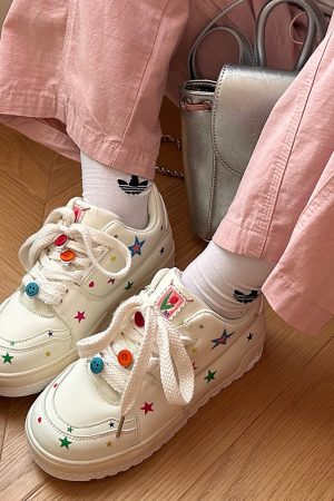 Cute Everyday Outfits, Outfit Inspo Casual Y2K Star Sneakers