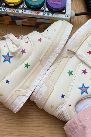 Cute Everyday Outfits, Outfit Inspo Casual Y2K Star Sneakers