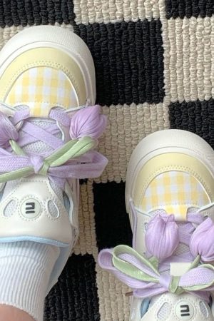 Cute Everyday Outfits, Outfit Inspo Casual Yellow Tulip Aesthetic Sneakers