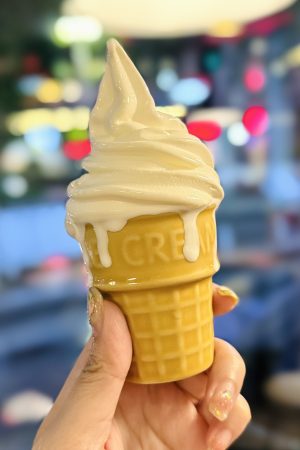 Cute Girl Heart Ceramic Ice Cream Cup - Sweet Cone Round Dessert Cup for Ice Cream Cakes - Trendy 90s Aesthetic Decor