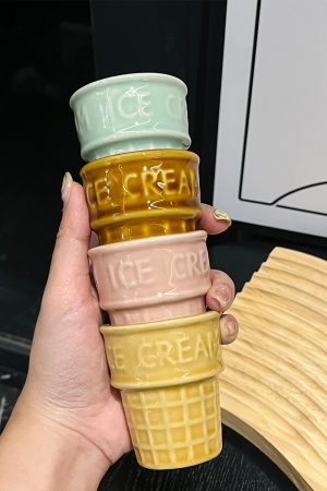 Cute Girl Heart Ceramic Ice Cream Cup - Sweet Cone Round Dessert Cup for Ice Cream Cakes - Trendy 90s Aesthetic Decor