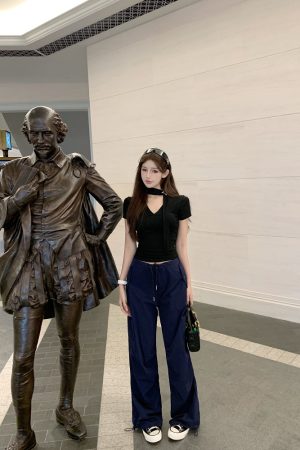 Dark Blue Low-Waist Cargo Pants for Women - Loose Fit, Slimming Casual Floor-Length Style, Perfect for Y2K and Everyday Wear