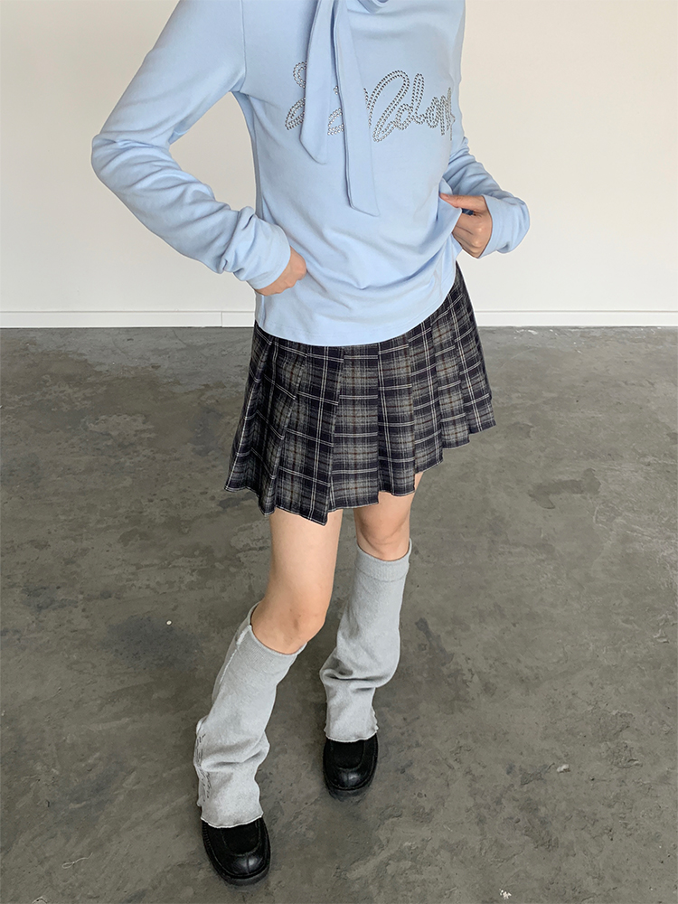 Dark Blue Plaid Pleated Skirt for Autumn & Winter - Mid-Low Waist, Lined, Punk Style, Niche Fashion, Trendy Layering Piece Dark Blue Plaid Pleated Skirt for Autumn & Winter - Mid-Low Waist, Lined, Punk Style, Niche Fashion, Trendy Layering Piece