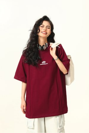 Dark Red Heavyweight Cotton Short-Sleeve T-Shirt for Women with Retro Letter Print â€“ Stylish American 90s Vintage Look