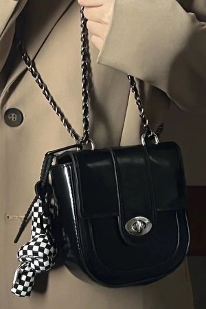 Dark Style Spicy Girl Chain Saddle Bag - 2024 Casual Fashion Small Crossbody Bag for Women, Trendy Y2K Look
