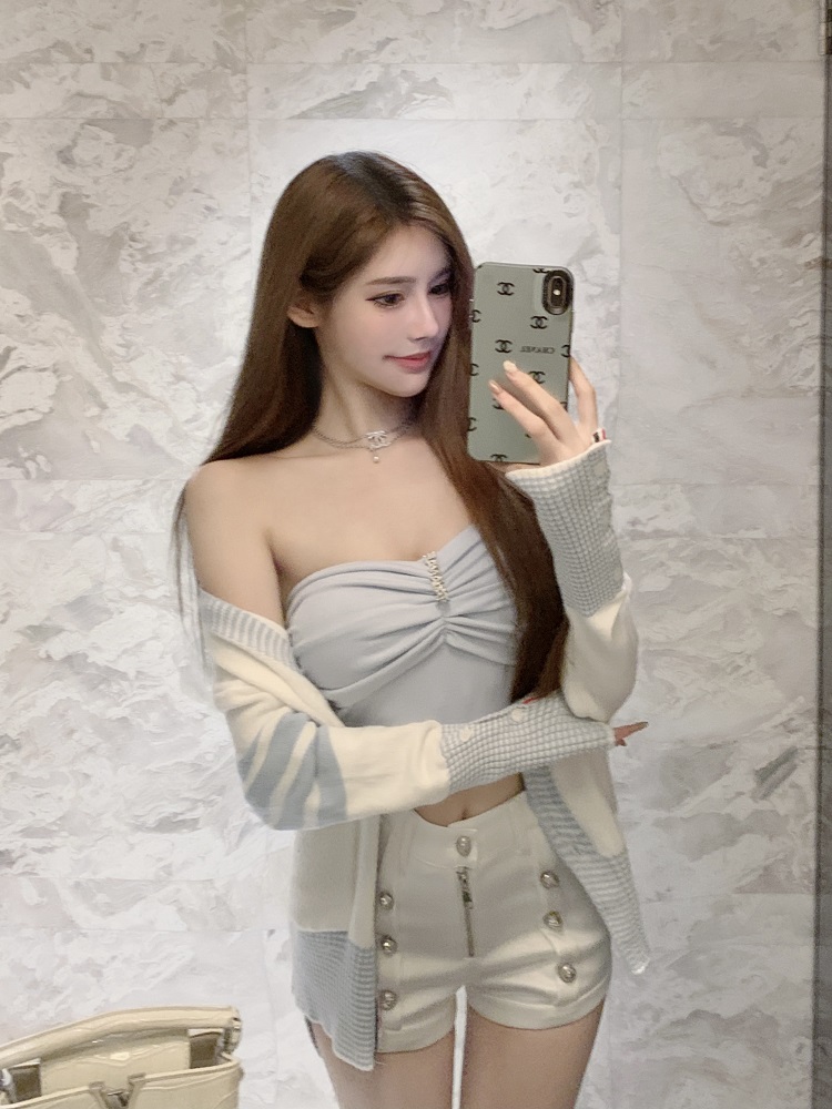 Diamond Strapless Top with Built-In Padding - Fitted Shirt for Stylish Elegance - Perfect for Y2K and Night Out Looks Diamond Strapless Top with Built-In Padding - Fitted Shirt for Stylish Elegance - Perfect for Y2K and Night Out Looks