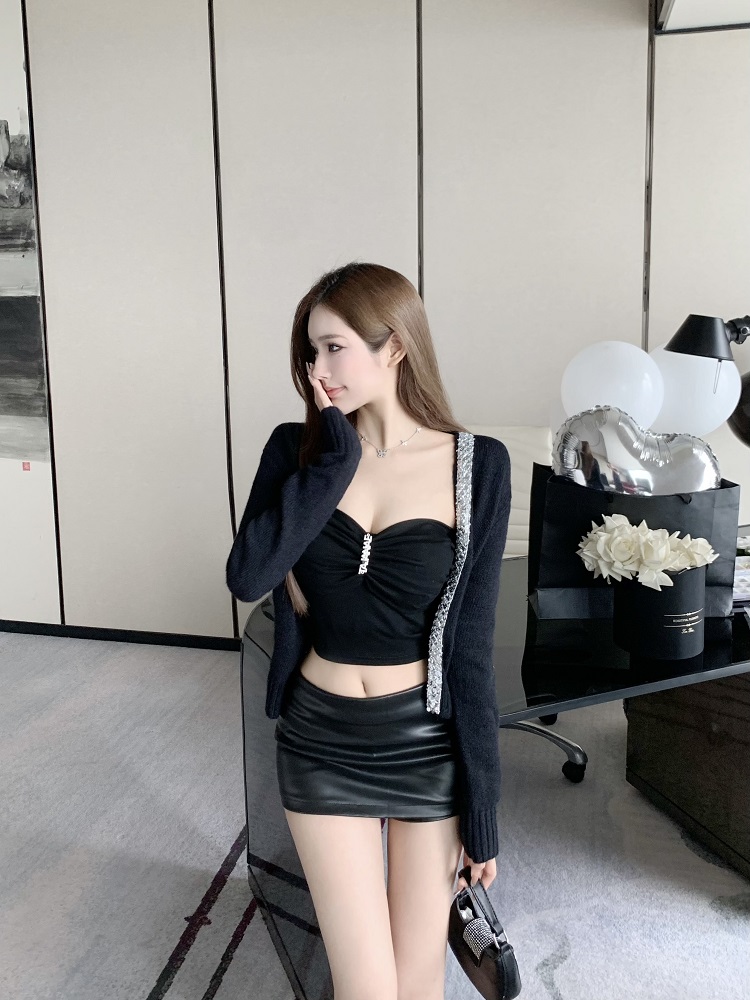 Diamond Strapless Top with Built-In Padding - Fitted Shirt for Stylish Elegance - Perfect for Y2K and Night Out Looks Diamond Strapless Top with Built-In Padding - Fitted Shirt for Stylish Elegance - Perfect for Y2K and Night Out Looks