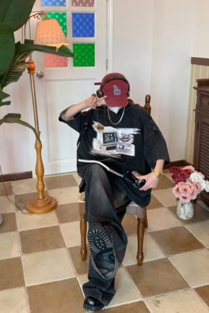 Distressed Oversized T-Shirt for Couples - Handmade American Vintage Style, Computer Washed, Trendy Summer Short Sleeve