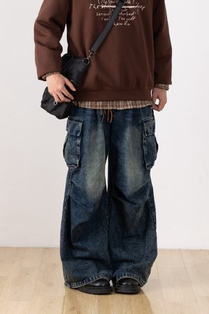 Distressed Straight Leg Retro Workwear Jeans for Men - Versatile Loose Fit Long Pants for Casual 90s Style