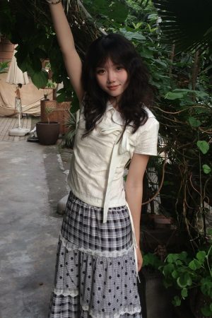 Doll Collar Short-Sleeve Shirt for Women, Miu-Style Bow Tie Waist-Cinching Slim-Fit Top, Summer Fashion Essential