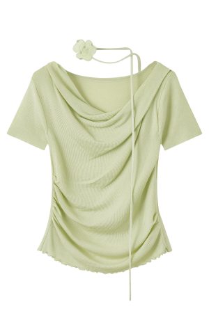 Dopamine Green Loose Short-Sleeve T-Shirt, Summer Knit Top for May Day Outings, Casual Style, Perfect for Photoshoots and Everyday Wear