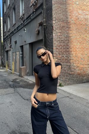 Elastic Chest Support and Waist Shaping Polo in Soft Wrapping Fabric for Instant Firmness - Perfect for Casual and Active Wear