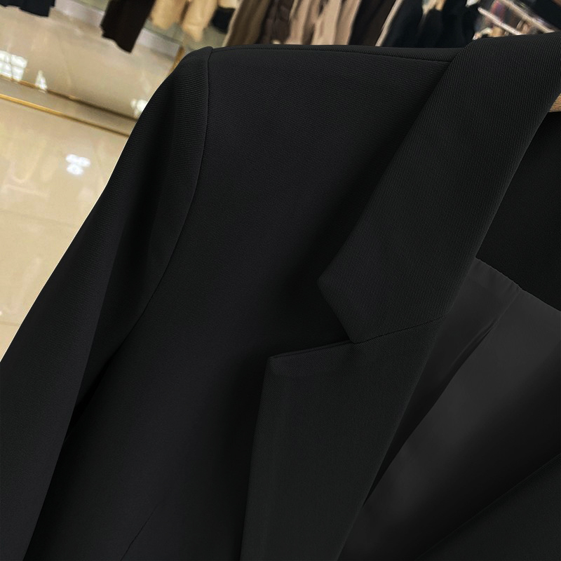 Elegant Black Suit Jacket for Women - Slim-Fit, Versatile Design for Autumn 2025, Perfect for Petite Sizes Elegant Black Suit Jacket for Women - Slim-Fit, Versatile Design for Autumn 2025, Perfect for Petite Sizes