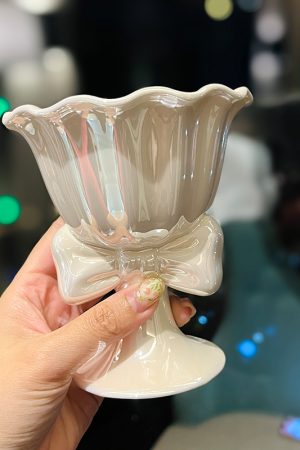 Elegant Bowknot Ceramic Ice Cream Cup - High-Value Girls' Dessert Bowl for Stylish Treats