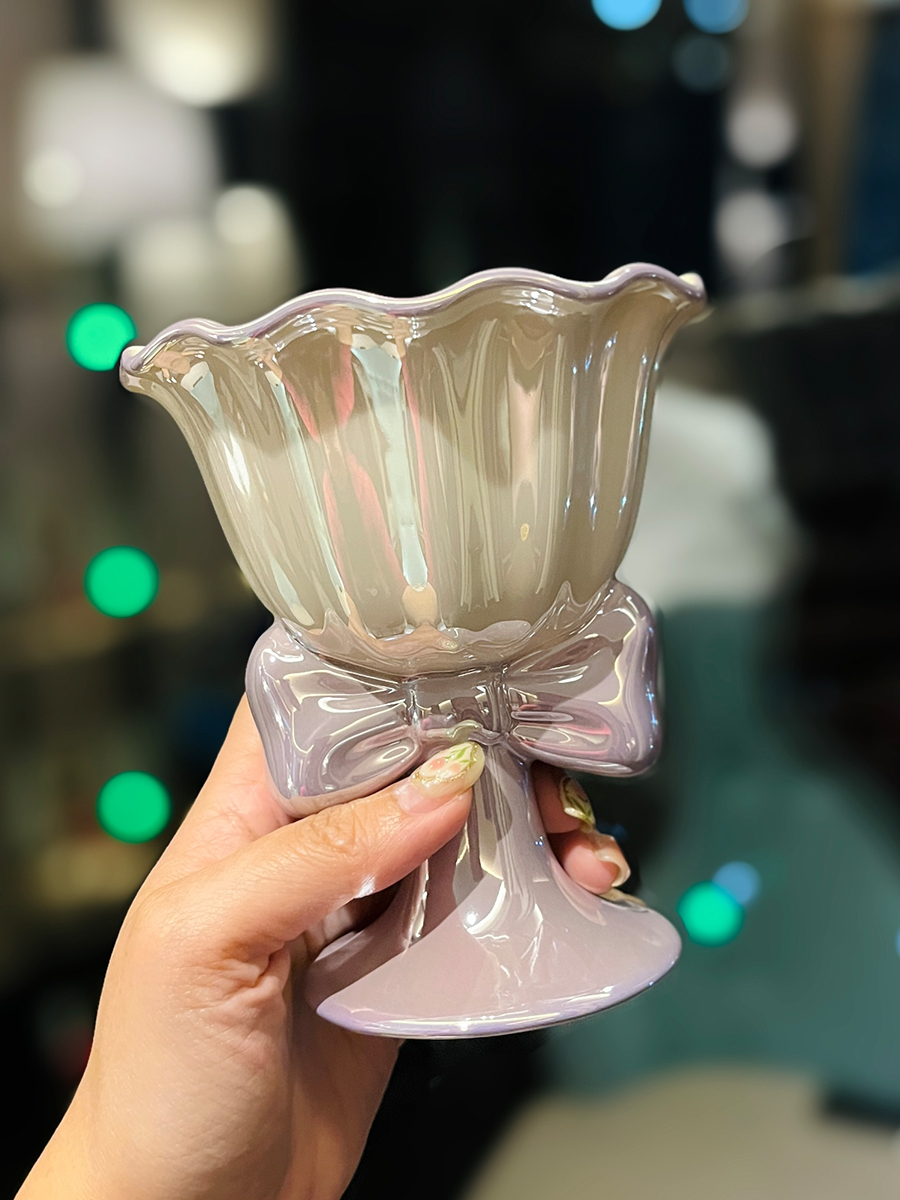 Elegant Bowknot Ceramic Ice Cream Cup - High-Value Girls' Dessert Bowl for Stylish Treats Elegant Bowknot Ceramic Ice Cream Cup - High-Value Girls' Dessert Bowl for Stylish Treats