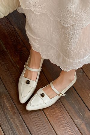 Elegant Chinese-Style Vintage Mid-Heel Shoes for Women - Handmade Genuine Leather Deer and Nara Commuting Footwear
