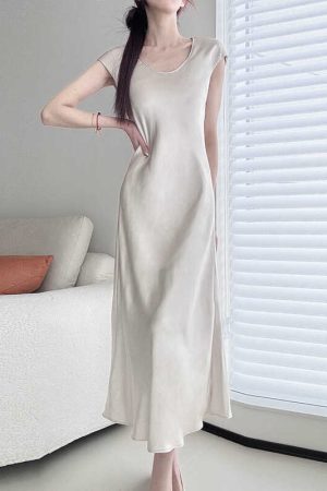 Elegant Heavy Satin Diagonal Cut U-Neck Short Sleeve Dress for Women â€“ Summer 2025 Slim Commuter Style, Chic Evening Wear